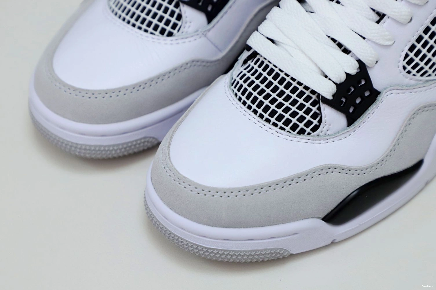 MILITARY AIR BLACK 4 JORDAN 0302